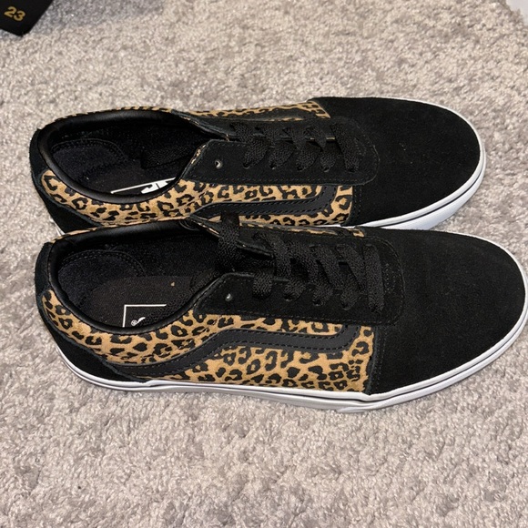 Leopard Print Van Sneakers - Picture 2 of 5